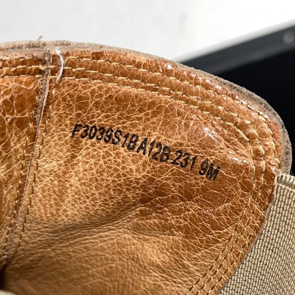 John‎ Varvatos Brown Suede Chelsea Boots Crepe Sole Pull On Men's Size 9 M